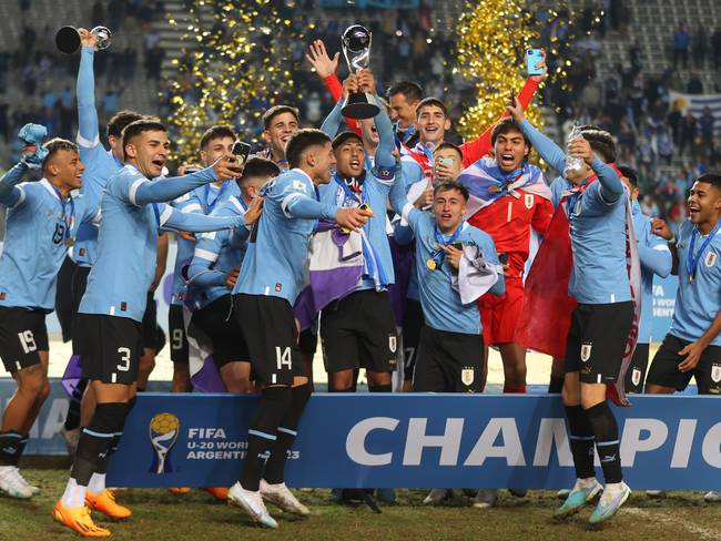 Uruguay vence a Italia y es campeón mundial de fútbol sub-20