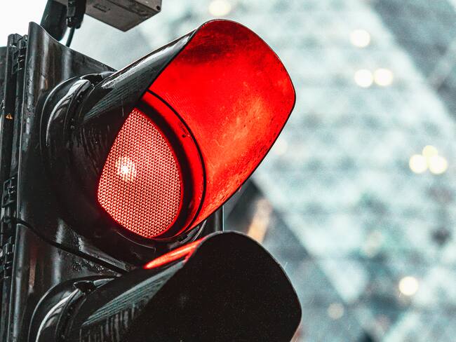 Semáforo en rojo | Foto: GettyImages