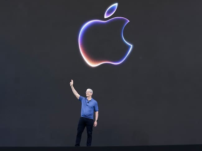 Tim Cook, CEO de Apple. Foto: EFE/EPA/JOHN G. MABANGLO