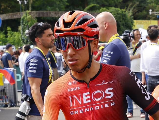 Piacenza (Italy), 01/07/2024.- Colombian rider Egan Bernal of INEOS Grenadiers looks on before the start of the third stage of the 2024 Tour de France cycling race over 230km from Piacenza to Turin, Italy, 01 July 2024. (Ciclismo, Francia, Italia) EFE/EPA/KIM LUDBROOK
