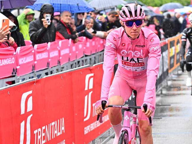 Tadej Pogačar, etapa 20 Giro Italia. Foto: EFE/EPA/LUCA ZENNARO