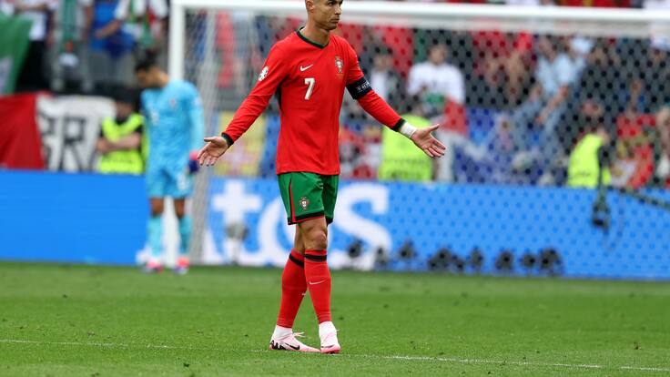Dortmund (Germany), 22/06/2024.- Cristiano Ronaldo of Portugal reacts during the UEFA EURO 2024 group F soccer match between Turkey and Portugal, in Dortmund, Germany, 22 June 2024. (Alemania, Turquía) EFE/EPA/FRIEDEMANN VOGEL