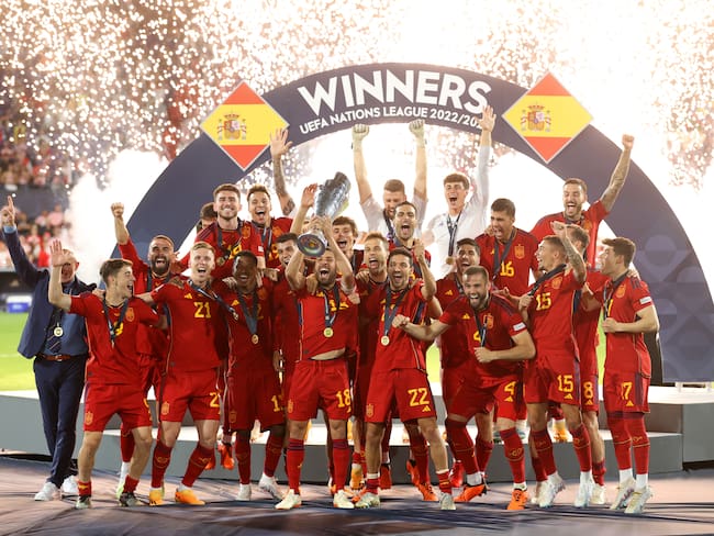 España festeja el título de la Liga de Naciones de la UEFA. (Photo by Lars Baron/Getty Images)