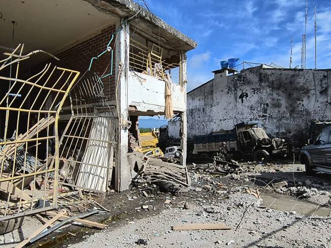 Estación de Policía fue atacada por varias horas con explosivos. Crédito: Red de Apoyo, Cauca.