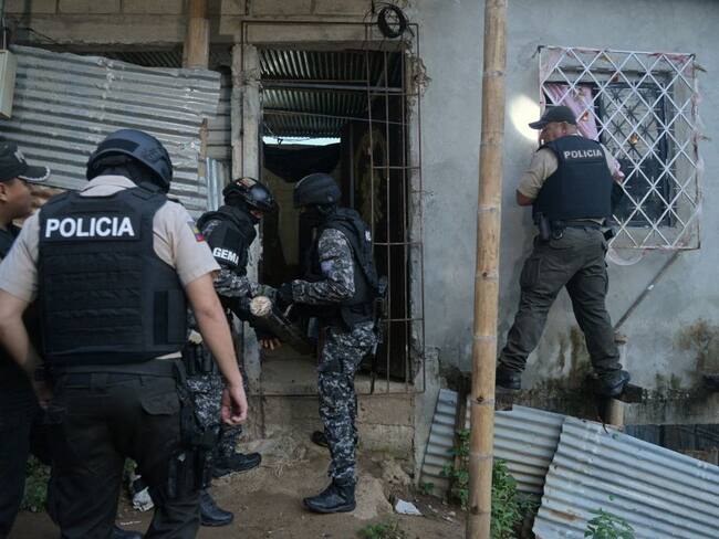 Policía de Ecuador en operativo. Imagen de referencia. (Foto: GERARDO MENOSCAL/AFP via Getty Images)