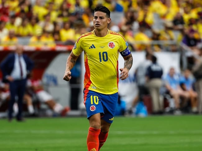 Hernán Peláez se rinde en elogios a James Rodríguez: algo tiene cuando juega con Colombia