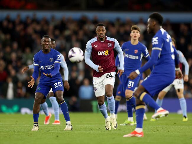 Jhon Jader Durán en partido de Premier League contra Chelsea. Foto: Getty Images.
