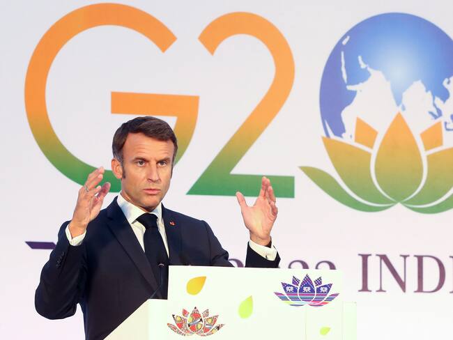 New Delhi (India), 10/09/2023.- French President Emmanuel Macron addresses a press conference at the international media center during the G20 Summit in New Delhi, India, 10 September 2023. The G20 Heads of State and Government summit took place in the Indian capital on 09 and 10 September. (Nueva Delhi) EFE/EPA/HARISH TYAGI
