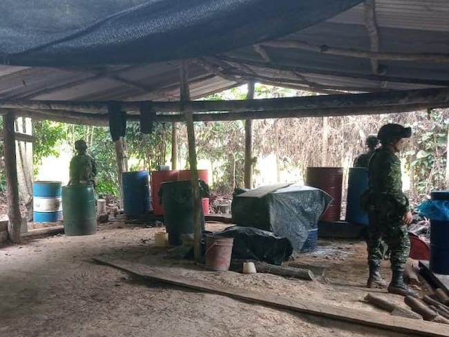 Ejército destruye dos nuevos laboratorios de coca en San José de Uré, sur de Córdoba. Foto: Ejército.