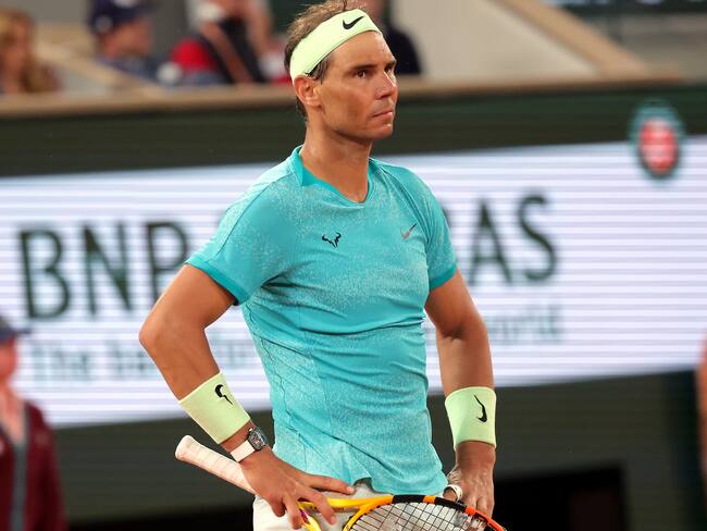 Paris (France), 27/05/2024.- Rafael Nadal of Spain reacts during his Men&#039;s Singles 1st round match against Alexander Zverev of Germany during the French Open Grand Slam tennis tournament at Roland Garros in Paris, France, 27 May 2024. (Tenis, Abierto, Francia, Alemania, España) EFE/EPA/TERESA SUAREZ