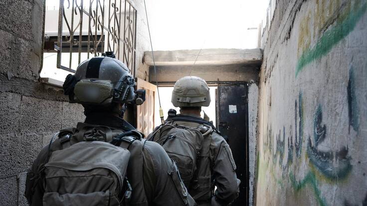 GAZA, 30/03/2024.- El Ejército israelí informó este sábado de que la toma militar del Hospital Shifa y sus alrededores, en la ciudad de Gaza, continúa por decimotercero día consecutivo, junto a bombardeos y ataques a lo largo y ancho de la Franja donde fuentes médicas hablan de decenas de civiles muertos desde anoche. EFE/ Ejército Israel SOLO USO EDITORIAL/SOLO DISPONIBLE PARA ILUSTRAR LA NOTICIA QUE ACOMPAÑA (CRÉDITO OBLIGATORIO)