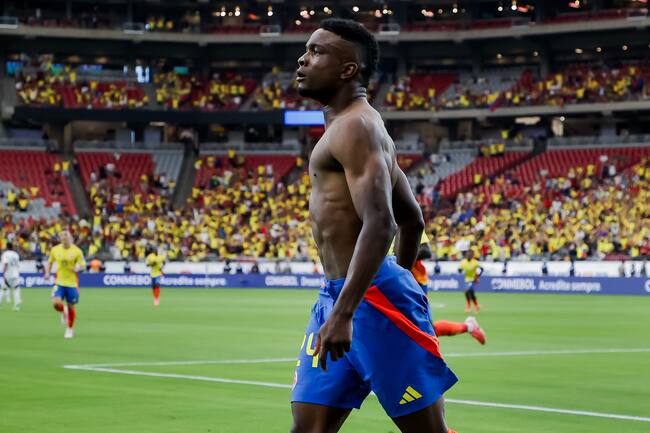 Glendale (United States), 28/06/2024.- Jhon Cordoba of Colombia reacts after scoring the 3-0 goal against Costa Rica during the second half of the CONMEBOL Copa America 2024 group D soccer match between Colombia and Costa Rica, in Glendale, Arizona, USA, 28 June 2024. EFE/EPA/JOHN G. MABANGLO